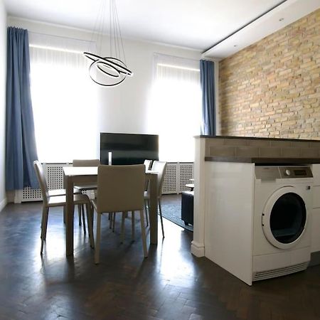 Premium Apartment By Hi5- Anker Apartment Budapest Exterior photo